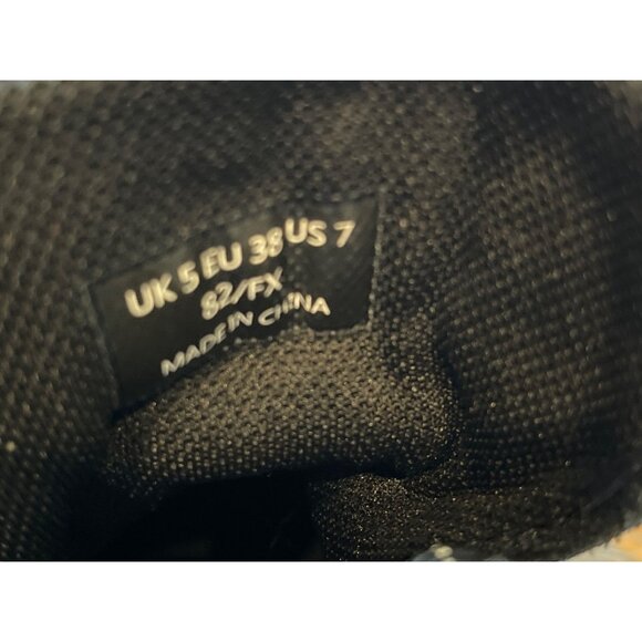 Hunter Women's Faux Fur Hiking Boots - Mid Lace Up, Size 7 US, New with Tag - Picture 5 of 8